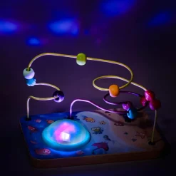 B Toys A-Maze havet- Trælegetøj