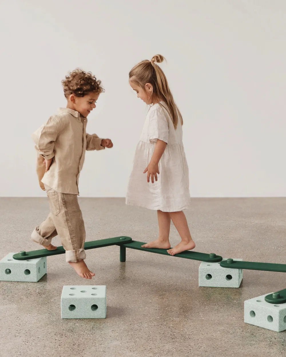 MODU Balancebane Ocean Mint / Forest Green- Tumlemøbler