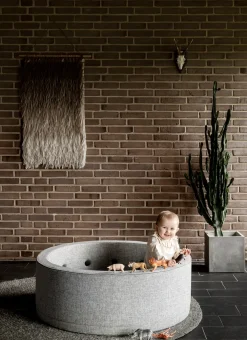 By KlipKlap Børnesofa cirkel - lysegrå/mørkegrå knap-Børn Tumlemøbler