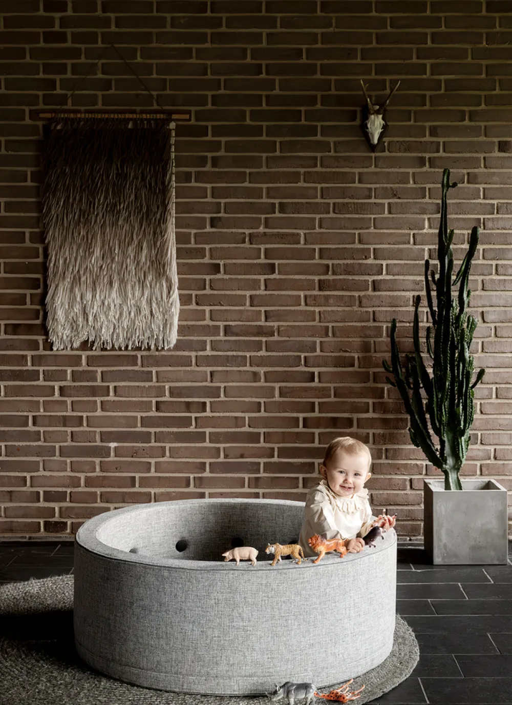 By KlipKlap Børnesofa cirkel - lysegrå/mørkegrå knap-Børn Tumlemøbler