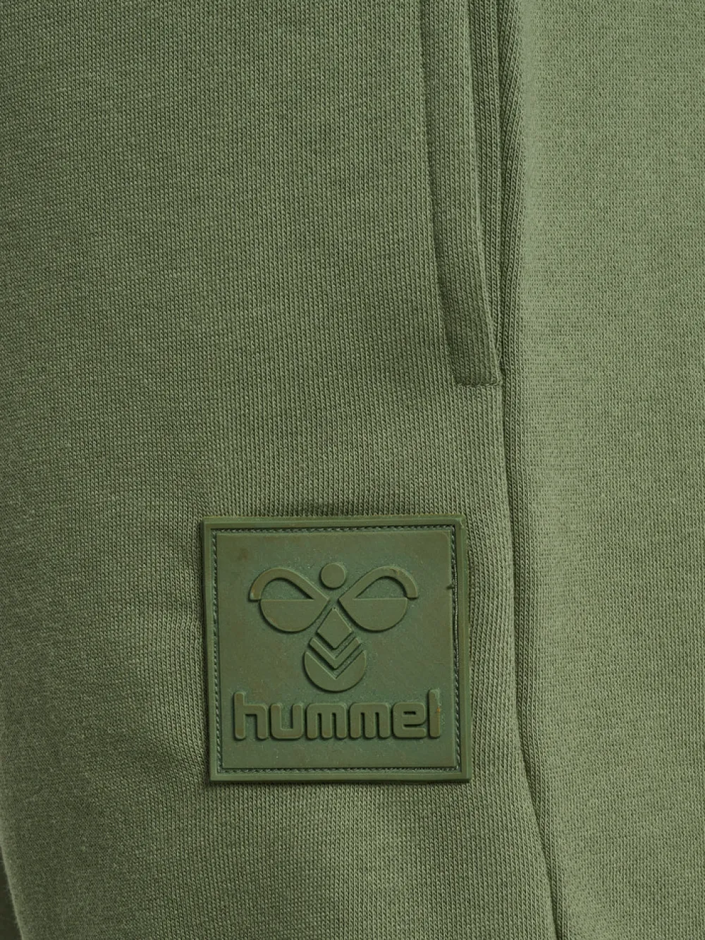hummel Clean shorts - OLIVINE- Shorts