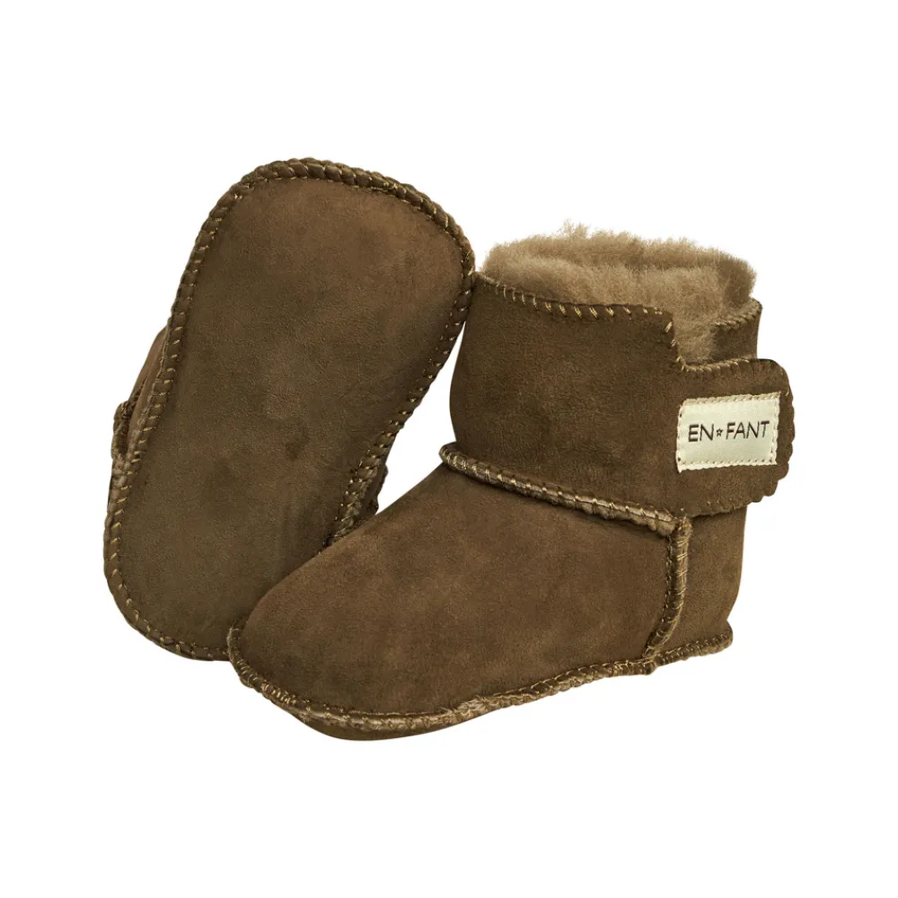 En Fant Lammeskinds futter - 983- Futter