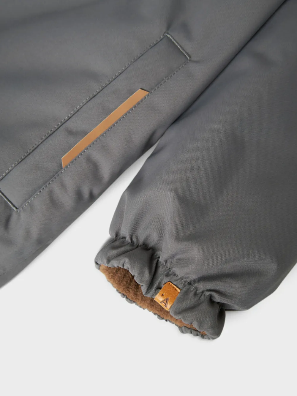 Lil' Atelier Lasnow10 Flyverdragt - Poppy Seed- Flyverdragter