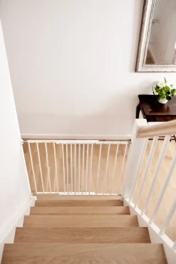 BabyDan LIVA - hvid- Sikkerhedsgitre