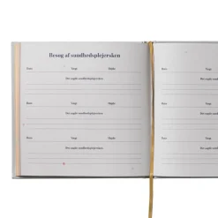 Specialday Mine første år - rosa- Barnets Bog