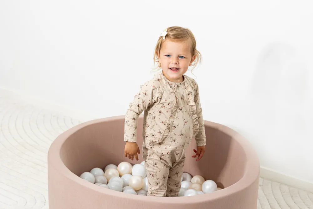 BeKids Rundt Boldbassin med 200 bolde- Cafe Latte- Boldbassiner & Tilbehør