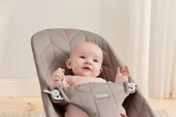 BabyBjörn Skråstol Bliss - Vævet, Blomsterbladsquilt, Sandgrå-Børn Skråstole