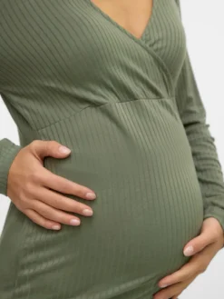 MamaLicious Trinity tess LS top - AGAVEGREEN- Overdele