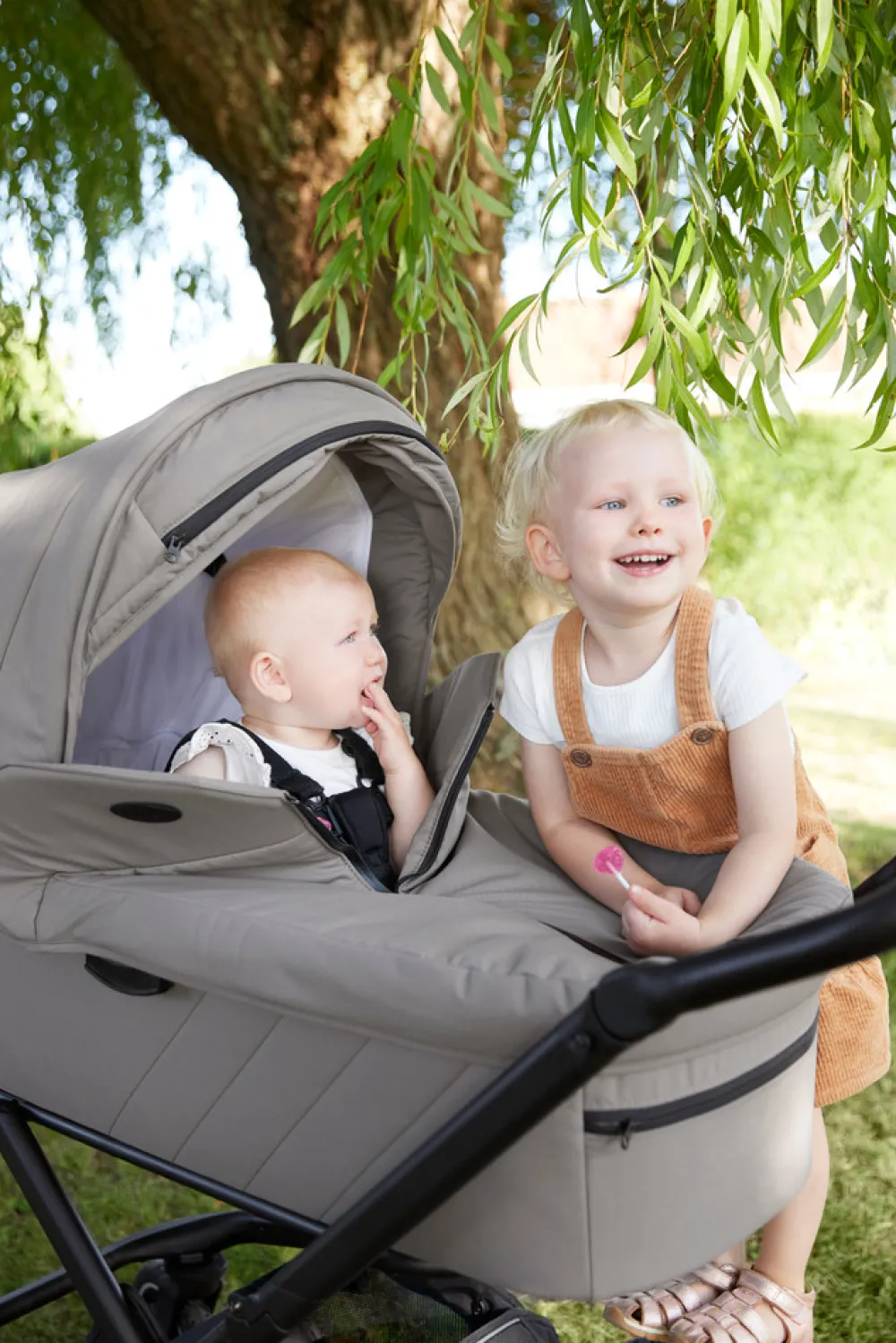 Odder Vida - Linen- Barnevogne Med Langt Liggemål