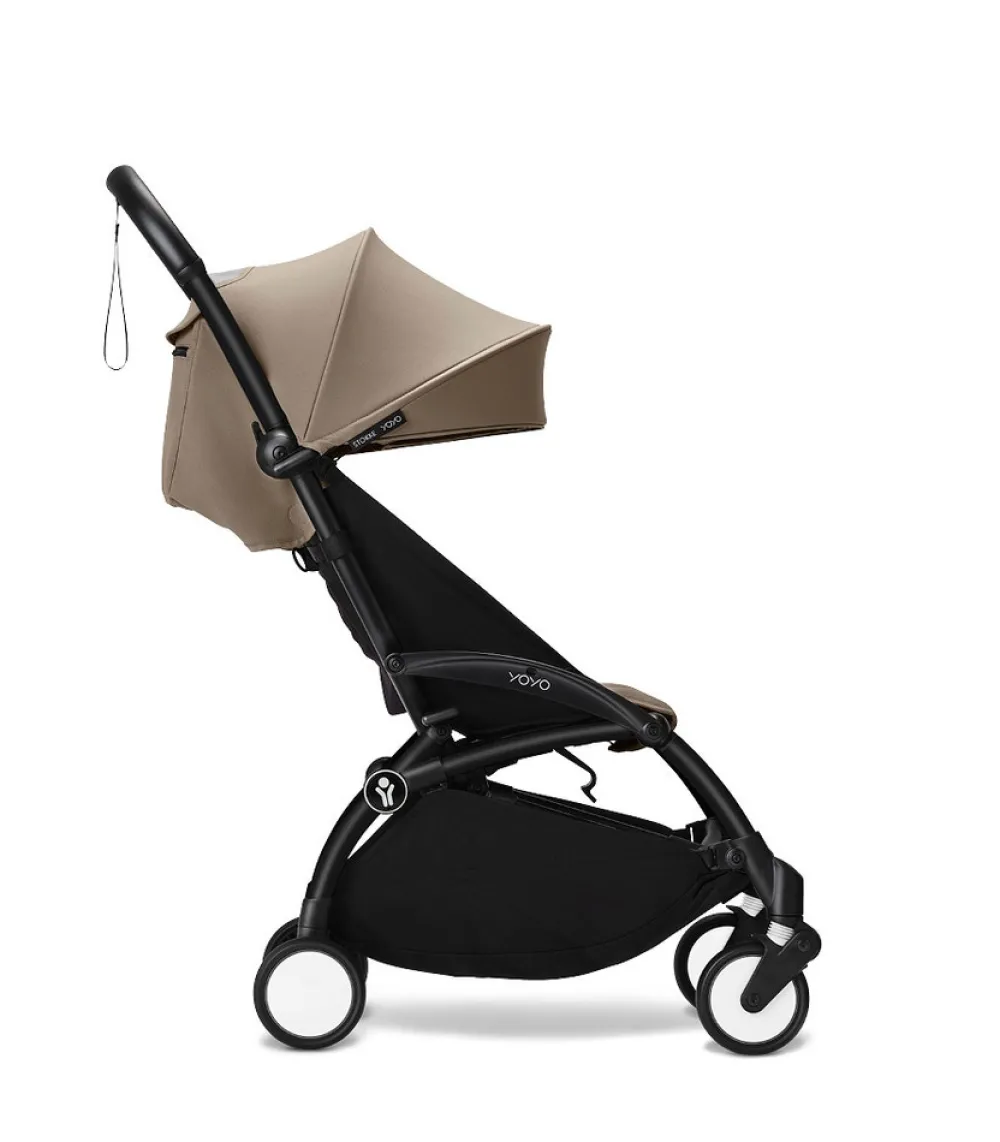 Stokke® YOYO³ Klapvogn - taupe på sort stel- Rejseklapvogne